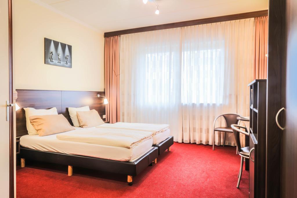 Hotel Frans Op Den Bult Дёрнинген Экстерьер фото